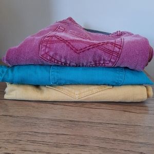 Bundle of men's jeans